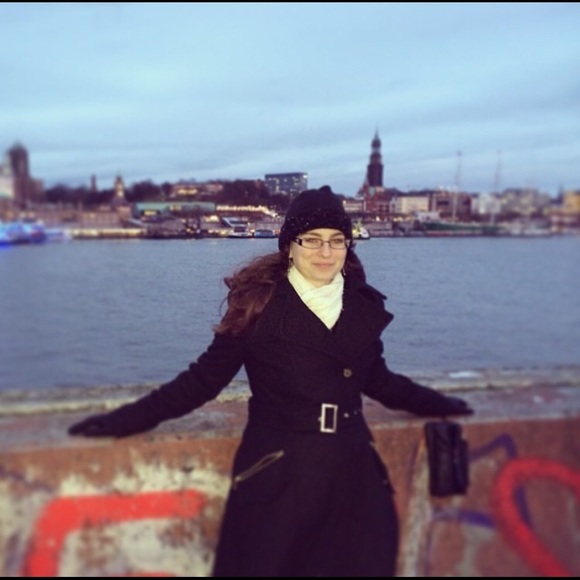 Meet your Posher, Sam - Picture 2 of 6